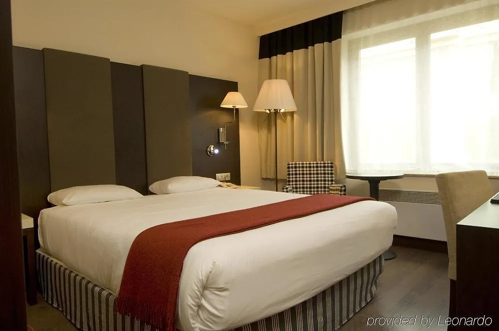 Nh Brussels Grand Place Arenberg 4*,  Belgie